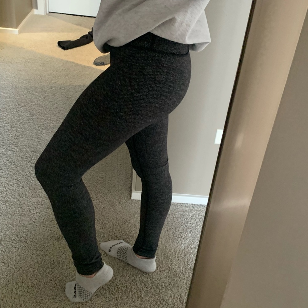 Lululemon Size 6 Wunder Under midrise Herringbone leggings 28 inch black grey